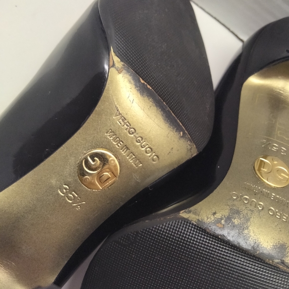 Dolce & Gabbana Stiletto Heels - Picture 8 of 11